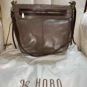 Hobo Banyon leather bag in Ash